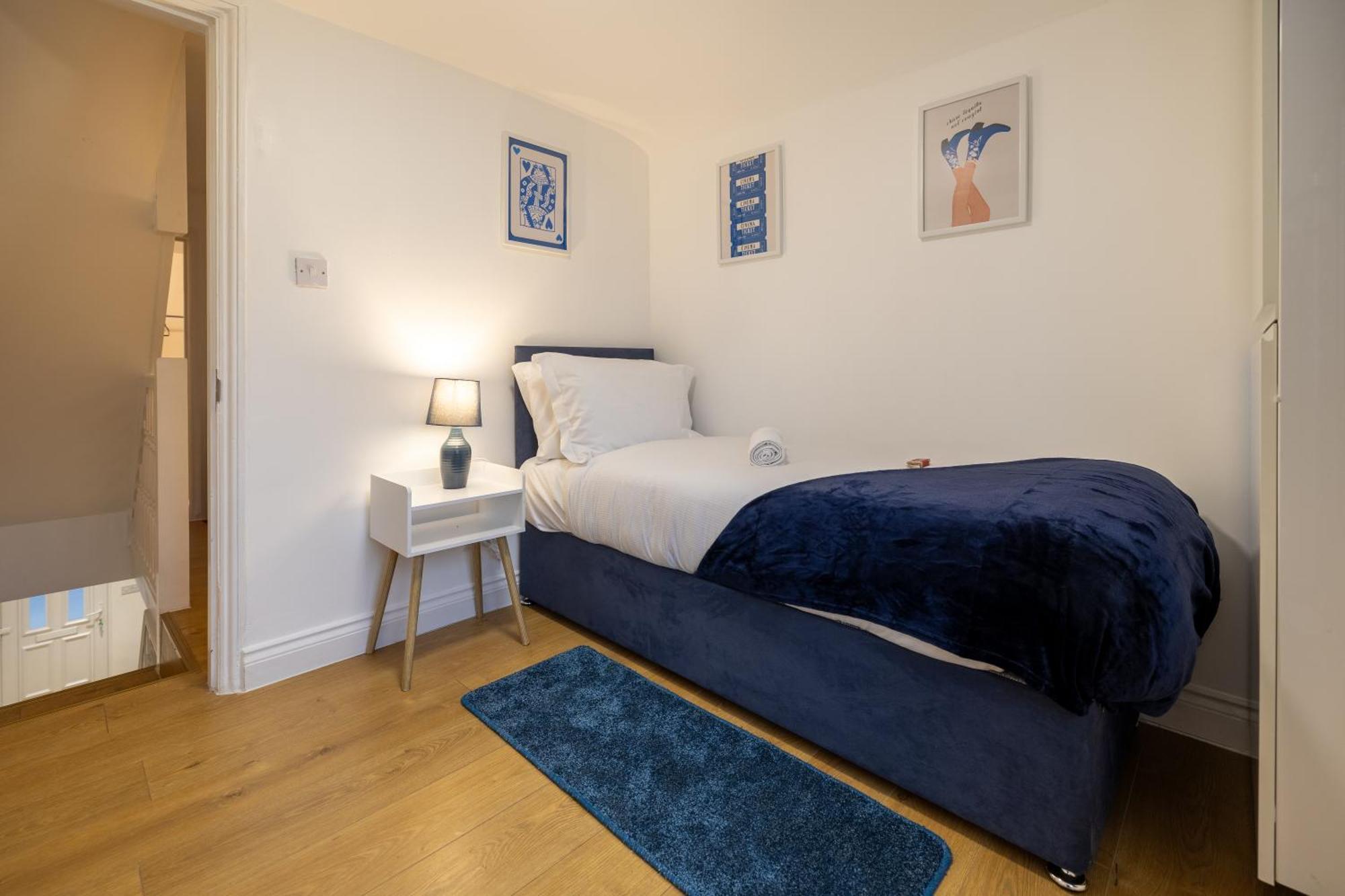 Villa 5- Spacious Bedroom Orchard Haven *